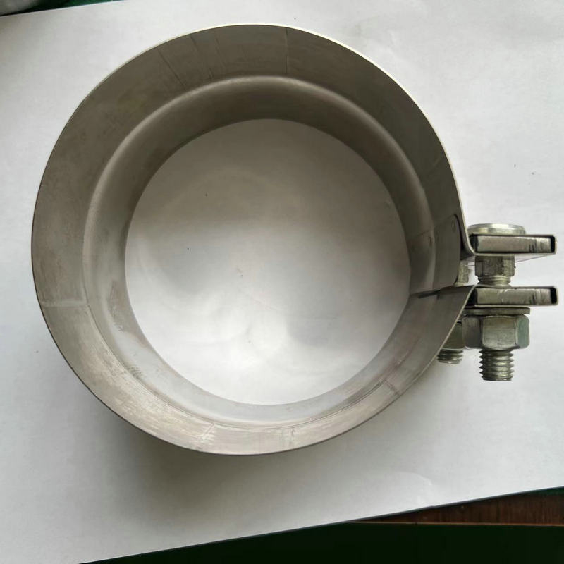 Colier reductor cu gaură hexagonală pentru conducte de apă