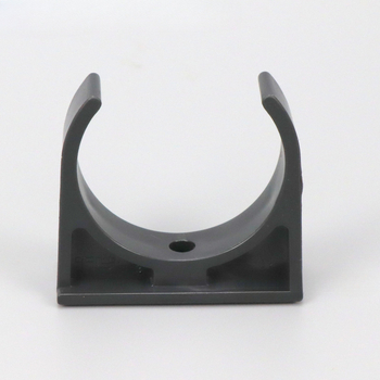 PVC U-tvarovaná svorka na vodovodné rúry so sedlovým dizajnom