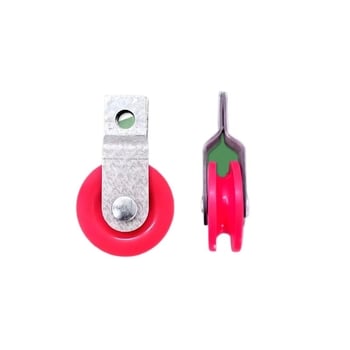 Görgő alumíniumozott vasból, külső átmérő 47 mm, tengelyátmérő 47 mm, zsinórcsatorna sugarával 8 mm.