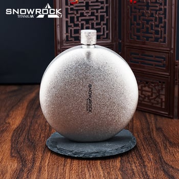 Snow Rock tiszta titánból készült borflakon — kör alakú, kompakt és hordozható kültéri használatra, zárható