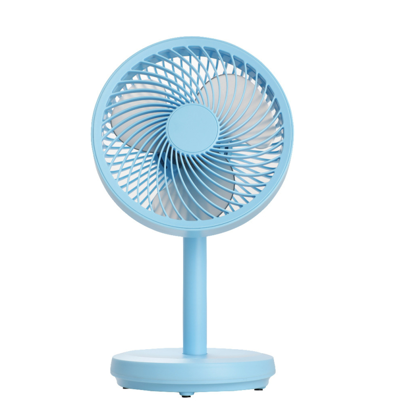USB stolni ventilator s brushless motorom, tiho radi (5V, 4W, 3 lopatice, <36 dB, 4 brzine)