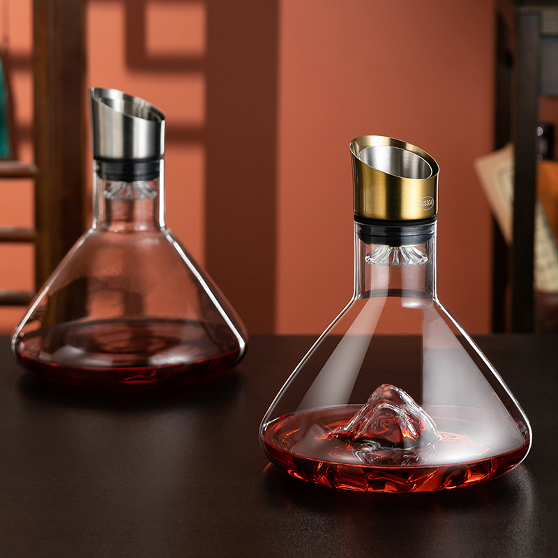Stakleni dekantor za vino s vodopadnim dizajnom, moderni luksuz, europski stil, kapacitet 1000 ml i više