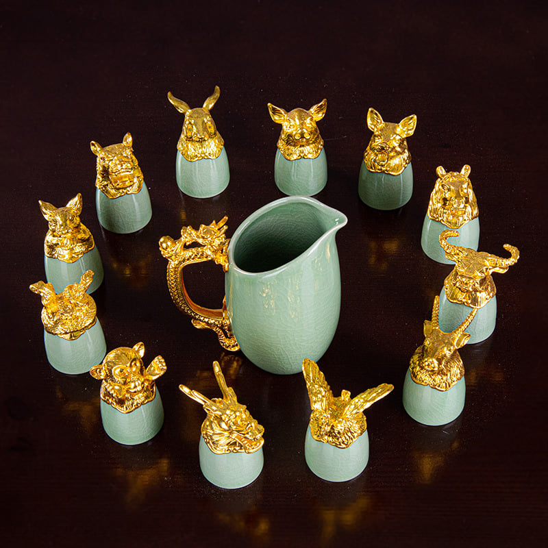 Porcelán boros eszközök készlete 12 állatövi fejjel, 13 alkatrész, könnyű luxus retro stílus, logó nyomtatva