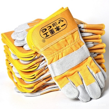 Hegesztő kesztyűk, marhabőr, flanel és pamut összetétel; 10 pár csomagolásban.