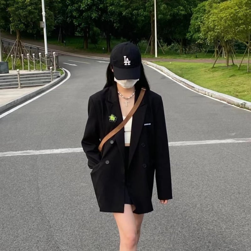 Чанта с ресни от изкуствен велур, кръгла форма, капаково отваряне, джоб с цип