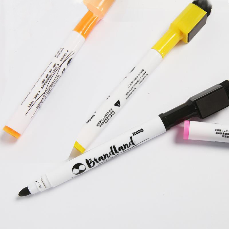 Μαρκαδόρος για πίνακα λευκής επιφάνειας M09, χοντρή άκρη, σβήνει, υδατικής βάσης, με μαγνητικό φύλλο