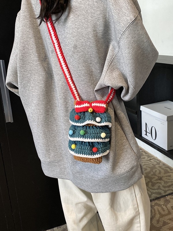 Menderya Crossbody torba od vune, tkana, vertikalno kvadratnog oblika, otvorena