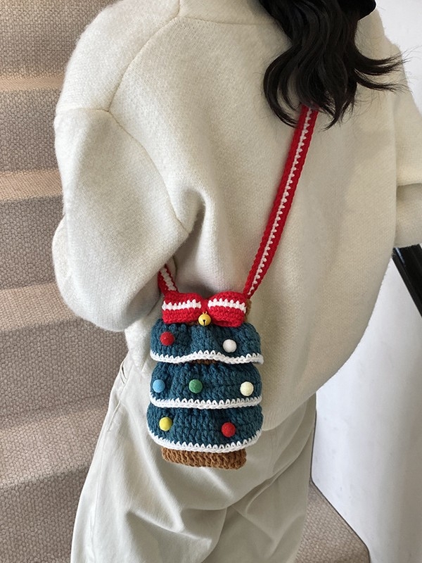 Menderya Crossbody torba od vune, tkana, vertikalno kvadratnog oblika, otvorena