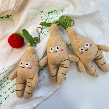 Ginseng pliš igračka s privjeskom za torbicu – kratki pliš, PP pamuk punjenje, za uzrast 7–14 godina