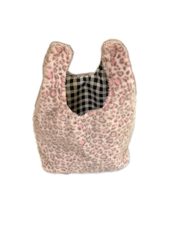 Kutijasta plisirana torbica s leopard uzorkom, ručno nošenje, otvoreni vrh, podstava od netkanog materijala, gradski minimalistički stil