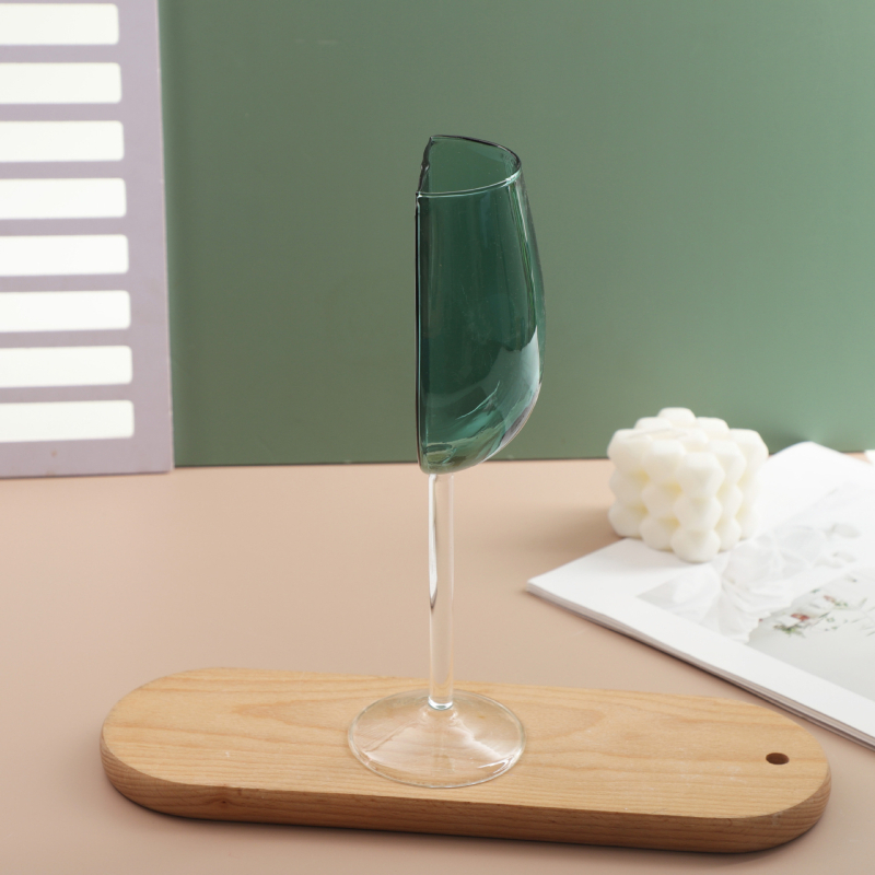 Crvena čaša za vino s dizajnom pola čaše, kristal, moderan minimalistički stil, prilagodljiv logotip, težina 115 g