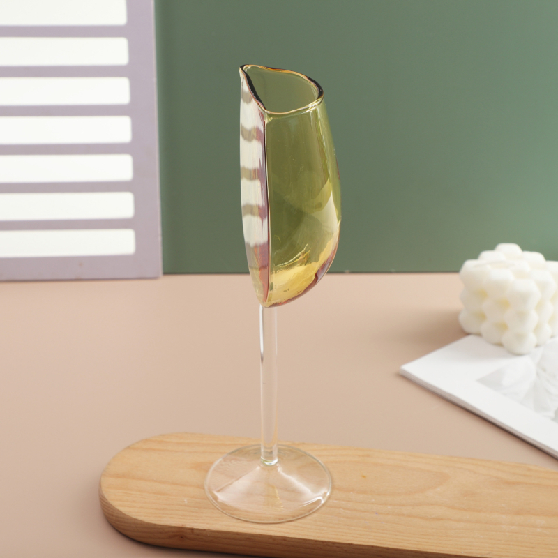 Crvena čaša za vino s dizajnom pola čaše, kristal, moderan minimalistički stil, prilagodljiv logotip, težina 115 g