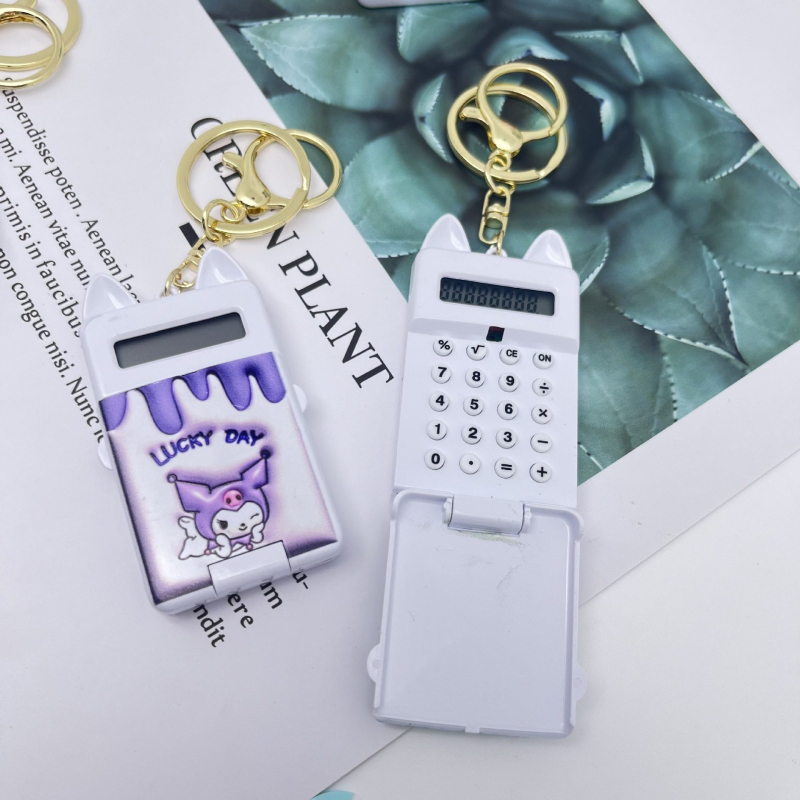 Mini számológép kulcstartó, 8 számjegyű kijelző, ABS műanyag, beépített elem, kompatibilis gombos elemmel