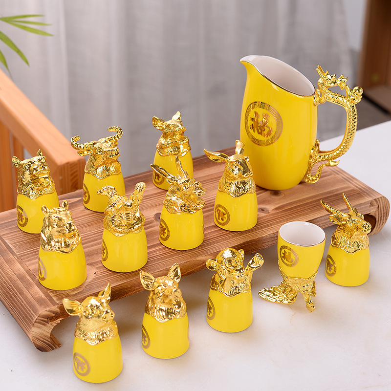 Keramički set čaša za vino sa dvanaest znamenja zodijaka – 13 komada, moderan minimalistički stil, moguć ispis logotipa