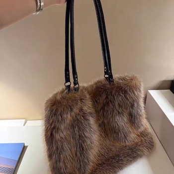 Futrzasta ženska crossbody torbica, mala kvadratna torbica, jesen-zima 2025