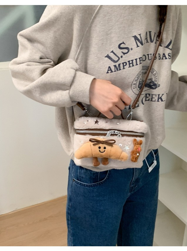 Geantă-cutie pufoasă, stil urban minimalist, material textil, închidere cu fermoar, căptușeală poliester, Triumph