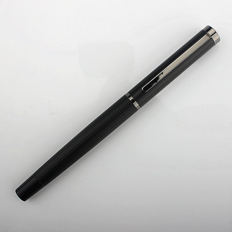 Hongpeng fountain pen za učenike osnovnih škola — metalno kućište, sustav tintne (kartuša), lasersko graviranje logotipa, mogućnost prilagodbe