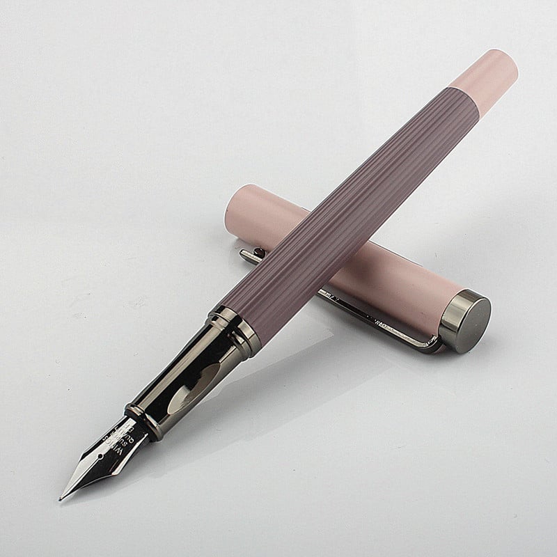 Hongpeng fountain pen za učenike osnovnih škola — metalno kućište, sustav tintne (kartuša), lasersko graviranje logotipa, mogućnost prilagodbe