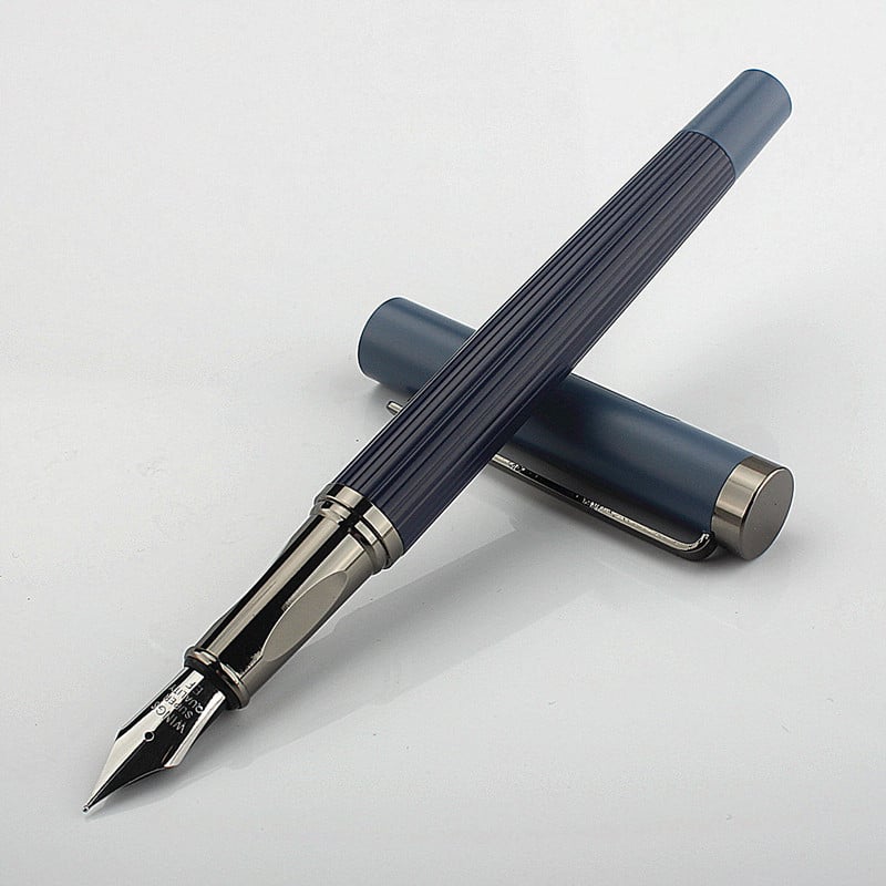 Hongpeng fountain pen za učenike osnovnih škola — metalno kućište, sustav tintne (kartuša), lasersko graviranje logotipa, mogućnost prilagodbe