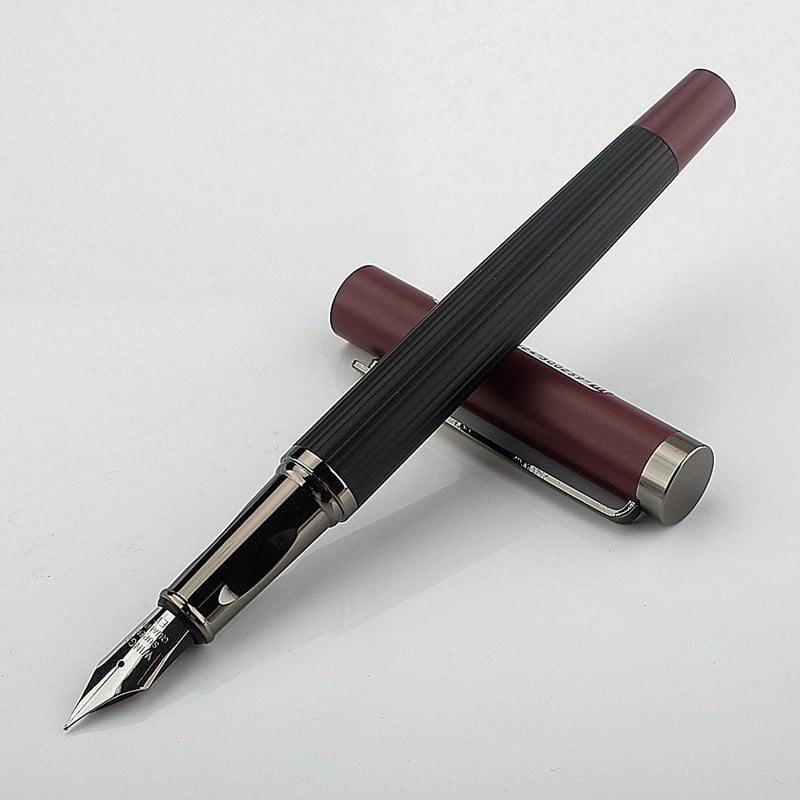 Hongpeng fountain pen za učenike osnovnih škola — metalno kućište, sustav tintne (kartuša), lasersko graviranje logotipa, mogućnost prilagodbe