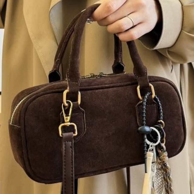 Mat retro ženska crossbody torba, jesen-zima 2025, kompaktna i svestrana torba za posao
