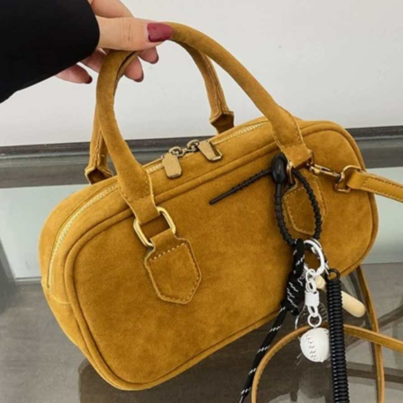 Mat retro ženska crossbody torba, jesen-zima 2025, kompaktna i svestrana torba za posao