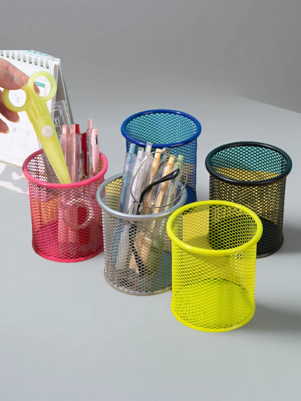 Поставка за химикалки – метална мрежеста, кръгла форма, подходящ подарък за съученик, Коледа