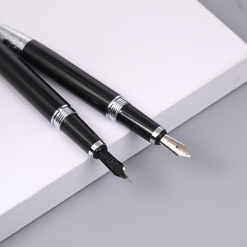 Metalno pero za hard-pen kaligrafiju, Model 2336, sustav izvlačenja tekućine, vrh od iridijske legure, specifikacije 14.0×1.0, moguć tisk loga