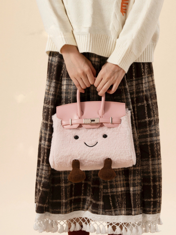 Kebidou Τσάντα Kelly crossbody από τεχνητό μαλλί, 2025 φθινόπωρο–χειμώνας, κλείσιμο με αγκράφα, εσωτερικά: θήκη με φερμουάρ και θήκη εγγράφων, μονός ιμάντας