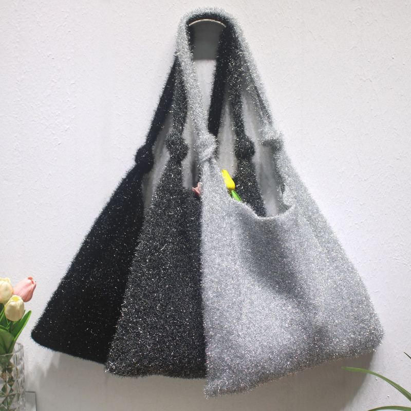 Geantă Tote tricotată din fir de sticlă, formă verticală pătrată, închidere cu cataramă ascunsă, buzunar pentru telefon