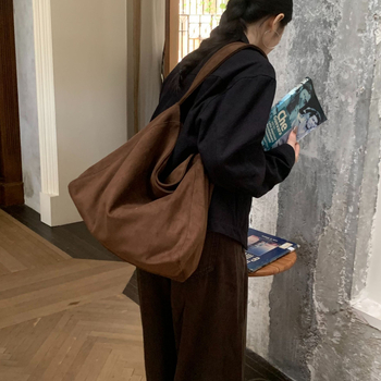 Geantă crossbody din velur pluș cu imprimeu leopard, capacitate mare, formă orizontală pătrată