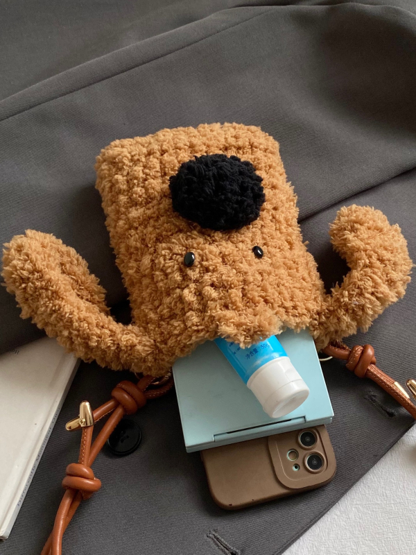 Geantă crossbody din pluș, stil coreean, formă verticală pătrată, închidere cu lacăt, buzunar pentru telefon