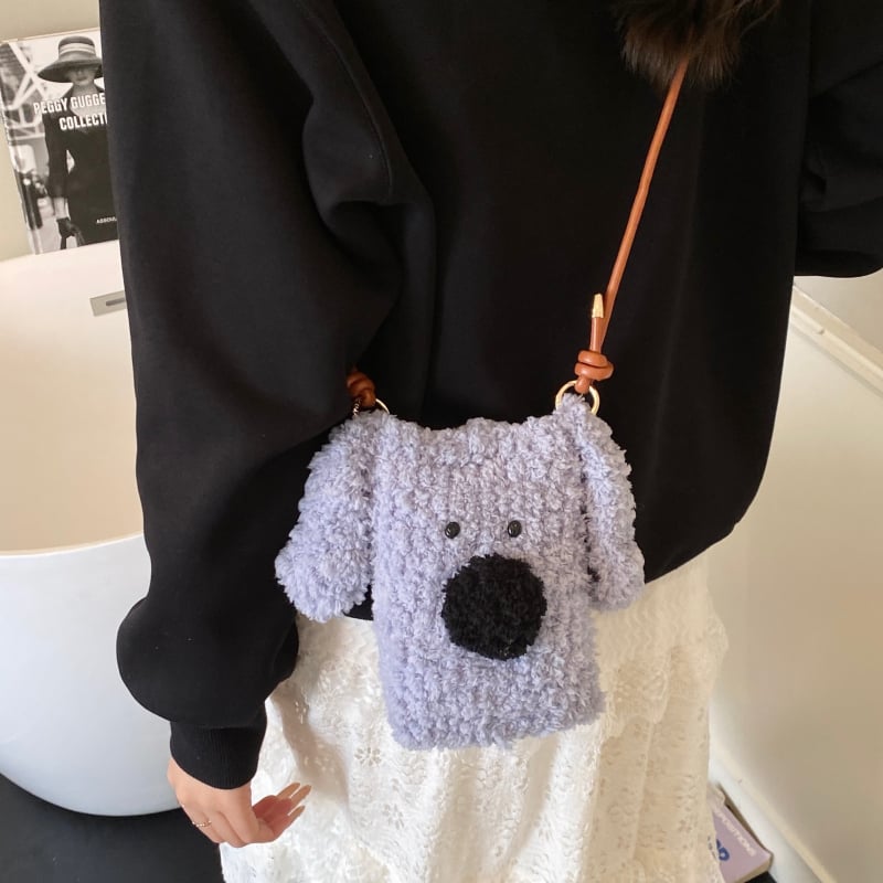 Geantă crossbody din pluș, stil coreean, formă verticală pătrată, închidere cu lacăt, buzunar pentru telefon