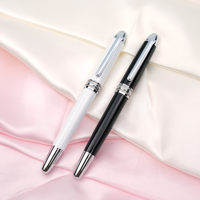 Pero za mastilo s nehrđajućim čeličnim kućištem, vrh iridij 0,5 mm, dvostrani sustav tinte (sac i apsorber), model 911.