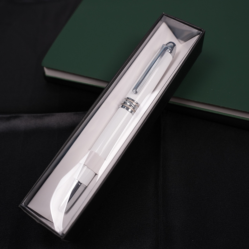 Pero za mastilo s nehrđajućim čeličnim kućištem, vrh iridij 0,5 mm, dvostrani sustav tinte (sac i apsorber), model 911.