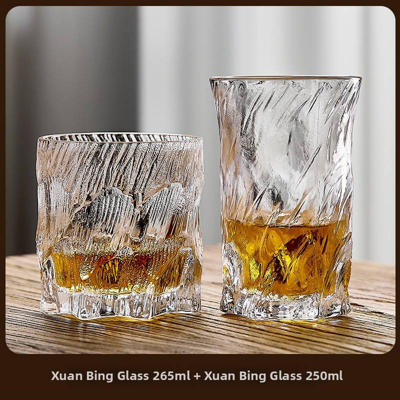Dva kristalna čaša za whiskey, tekstura glečera, europski stil