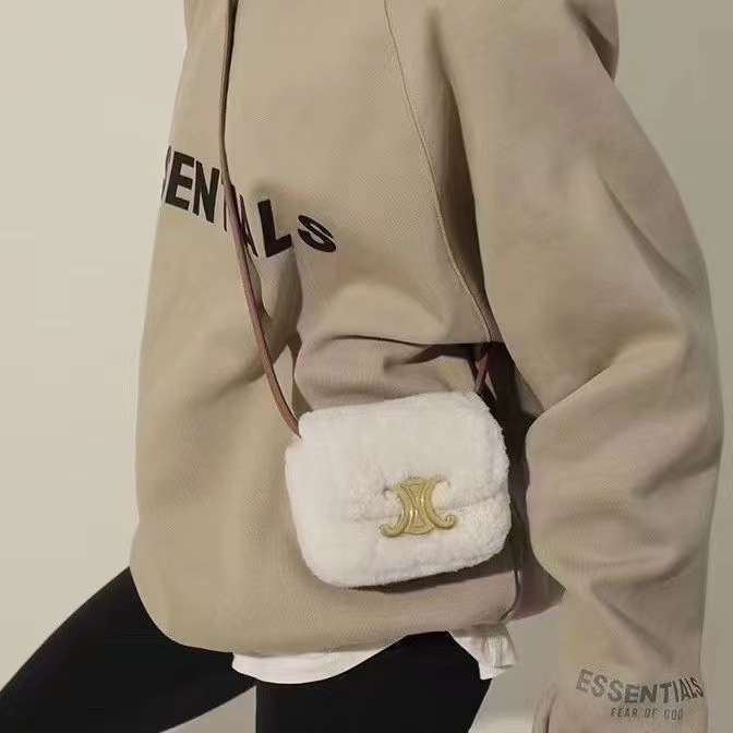 Arc de Triomphe plüss keresztbody táska - utcai stílus, vízszintes négyzet alakú, mágneses zár, báránygyapjú, egyoldali vállpánt