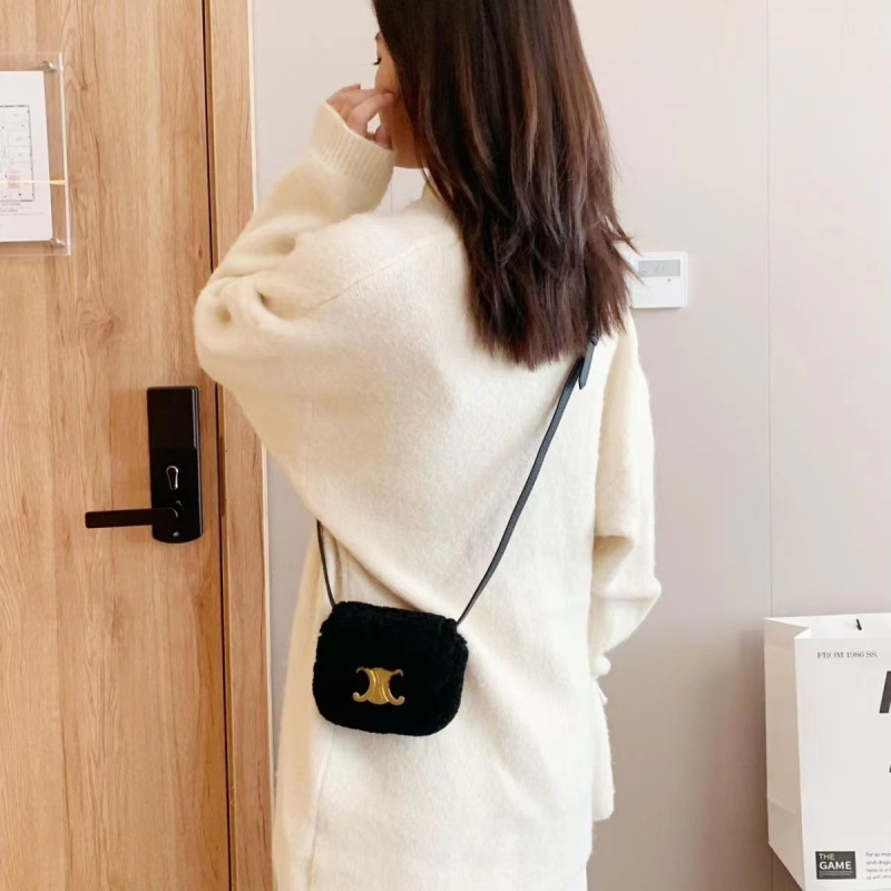 Arc de Triomphe plüss keresztbody táska - utcai stílus, vízszintes négyzet alakú, mágneses zár, báránygyapjú, egyoldali vállpánt