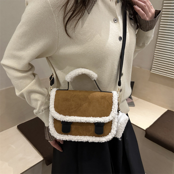 Ženska PU torba, horizontalno kvadratni oblik, jedna naramenica, zatvaranje poklopcem, sintetička podstava, urbani minimalistički stil