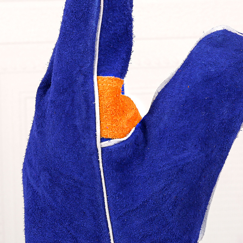 Tehénbőr hegesztő kesztyű, szigetelve, égés és szikra ellen védő funkcióval, hegesztési munkákhoz