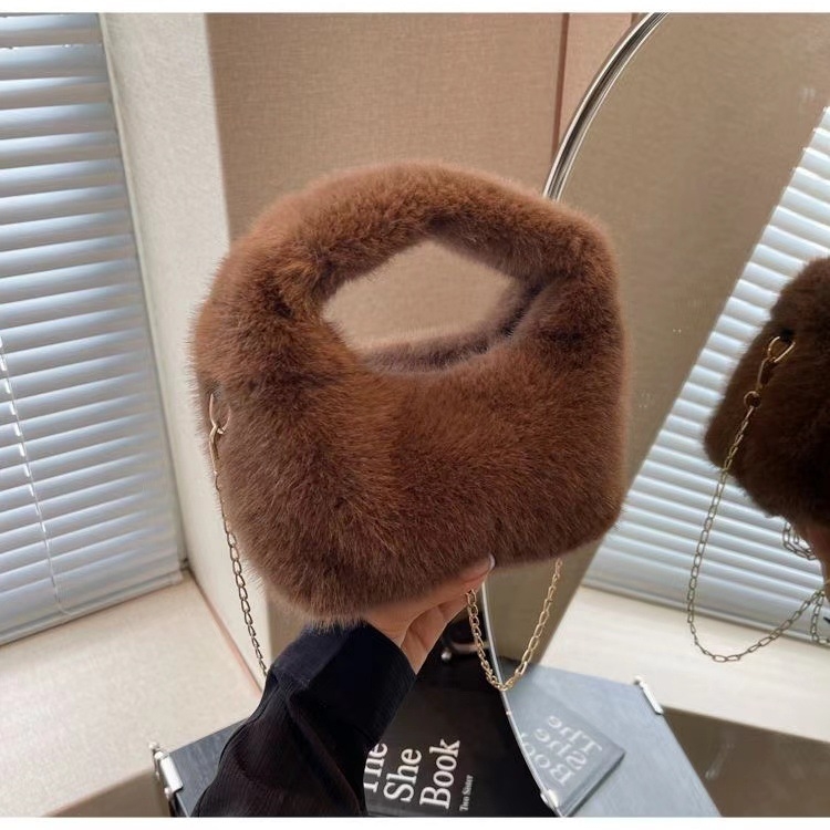 Dumpling alakú plüss válltáska, függőleges négyszögletes sziluett, cipzár, őszi 2024