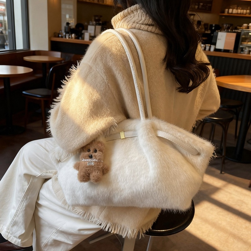 Maomao anyagú válltáska, városi egyszerű stílus, vízszintes négyzetes forma, mágneszár, belső zsebek telefonhoz és dokumentumokhoz, laminált cipzáras zseb