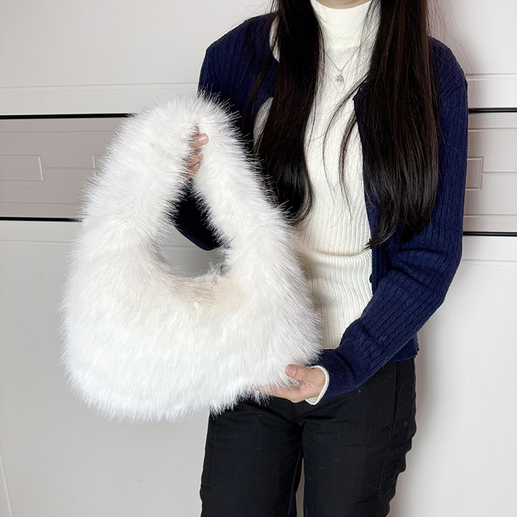 Plüss női válltáska, nagy kapacitású, városi minimalist stílus, vízszintes négyszög alakú forma, cipzáras zárás, belső zsebek telefonra és dokumentumokra, 2025 tél