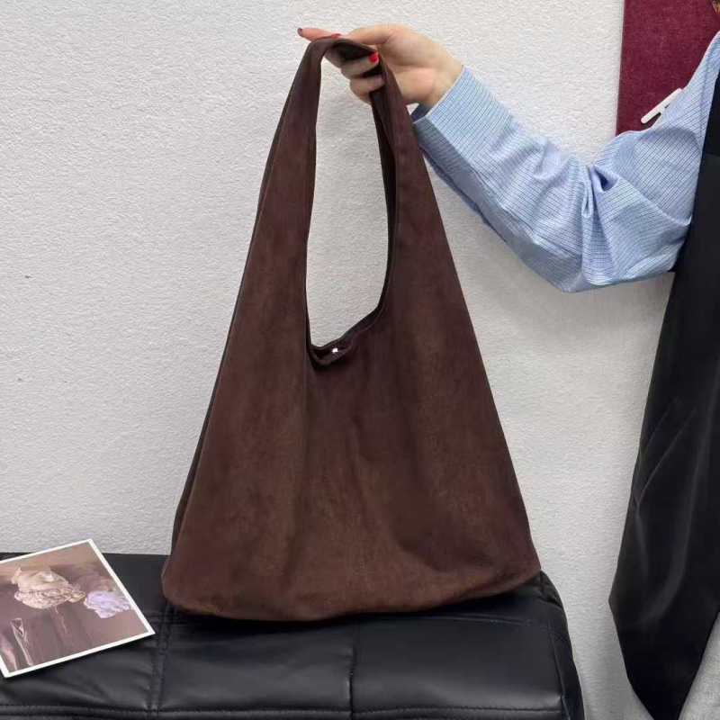 Női tote táska, városi egyszerű stílus, plüss anyag, mágneszár, belső zseb a telefonhoz