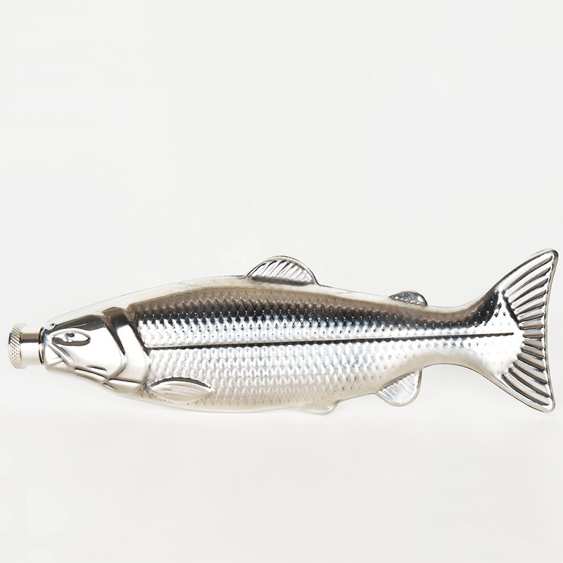 Hordozható rozsdamentes acélból készült boros palack, retro-luxus dizájn, különleges formájú motívum: hal-banán-szív, logó nyomtatás lehetséges, egyedi csomagolás, 2018-as piacra dobás.