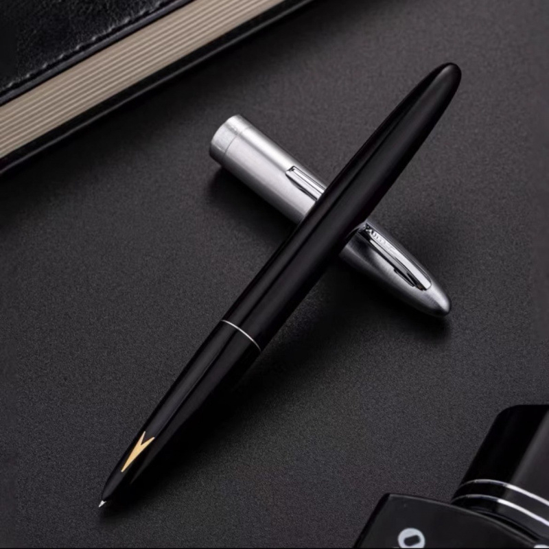 Hero 616 töltőtoll arany kupakkal, irídium hegye, diákok számára, ajándék dobozban