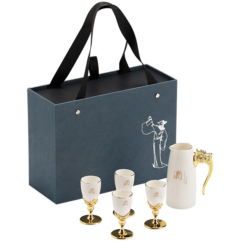 Porcelán boros készlet pohárral és szeparátorral | Modern minimalist design | Logónyomtatás elérhető | Csomagolás: 24 darab | 5 készlet