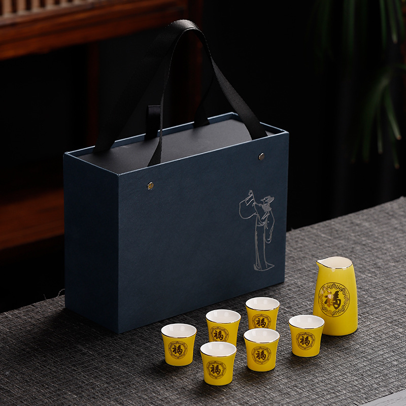 Porcelán boros készlet pohárral és szeparátorral | Modern minimalist design | Logónyomtatás elérhető | Csomagolás: 24 darab | 5 készlet