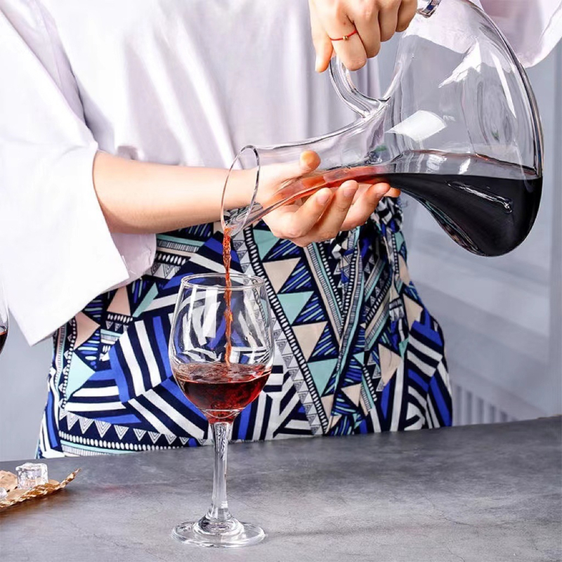 Borospohár dekantáló készlet, világos luxus-stílus és retro, kapacitás 301-400 ml, üveg anyag, testreszabás elérhető, logó nyomtatás