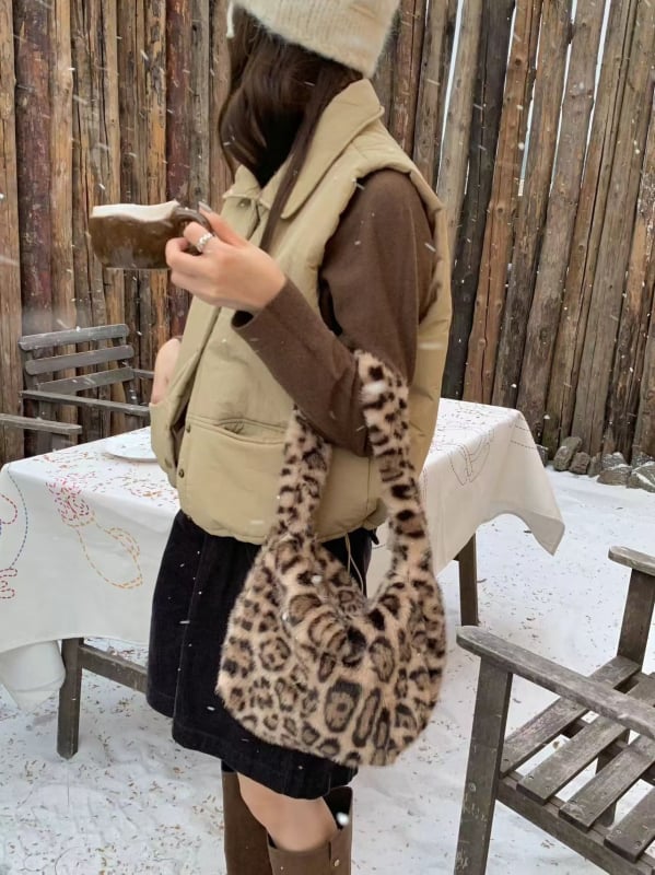 Geantă pentru femei din pluș, stil retro, geantă de umăr orizontală, cu închidere prin fermoar și buzunar interior cu fermoar